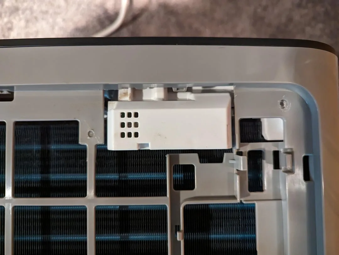 built-in humidistat