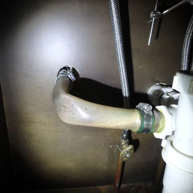 hose kinking