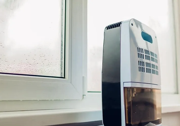 should windows be closed when using a dehumidifier